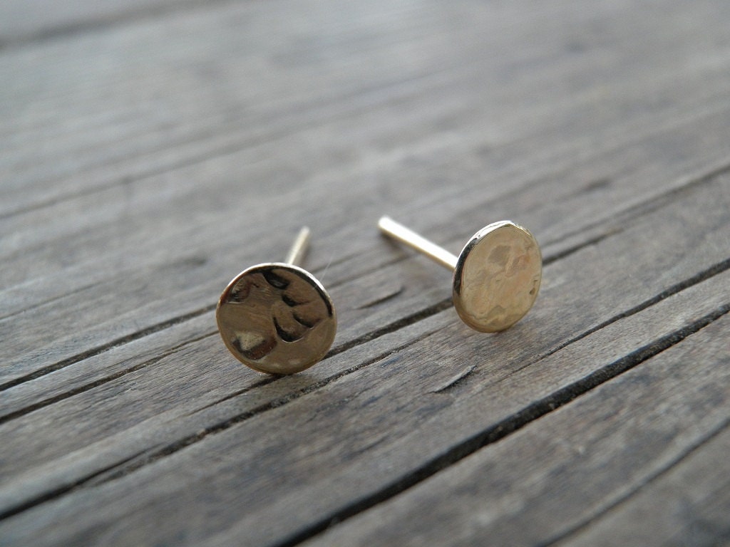 5mm Gold Stud Earrings 14k Solid Gold Simple Hammered Flat - Etsy