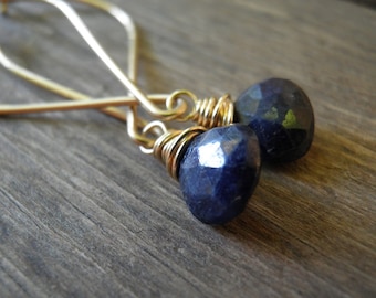 Valentines Day Gift Natural Blue Sapphire Gold Earrings, September Birthstone,  Statement Earrings, Rough Sapphire Dangle Teardrop Earring