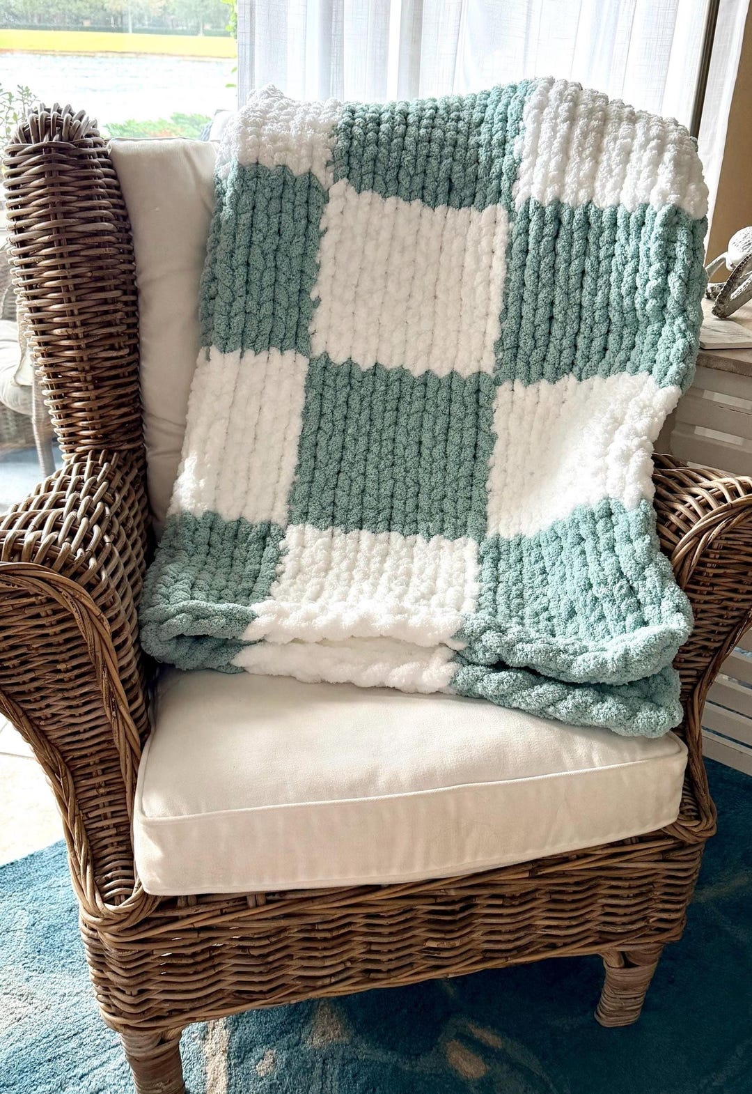 Warm & Cozy Checkered Chunky Throw Blanket – Handmade Soft Knit Home ...