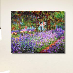 Monet, Iris in Monet, Garten bei Giverny von Claude Monet, Landschaft Poster, Impressionist Kunstwerk, Naturmalerei, Botanisches Dekor, Blumen