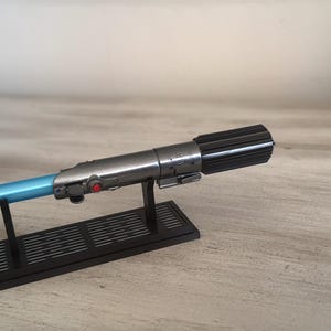 Anakin Luke Skywalker Legacy Lightsaber Pen | Hand-Painted 3D Print Graflex Detail (Display Stand) image 3
