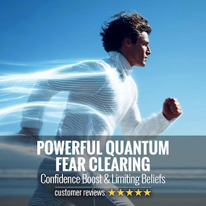 Può includere: Una persona che corre contro un cielo blu, indossando una maglia bianca a maniche lunghe con un sottile motivo a linee orizzontali. L'immagine include il testo: POWERFUL QUANTUM FEAR CLEARING, Confidence Boost & Limiting Beliefs, customer reviews e cinque stelle.