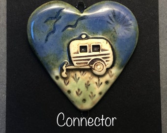 Happy Camper / CN-7..connector-pendant, jewelry maker supply, trailer life, heart connector / pendant