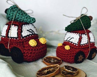 Crochet Car with Christmas Tree Pattern – Festive Amigurumi (PDF Pattern)