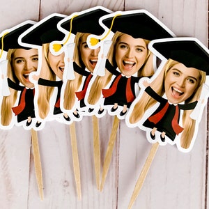 Toppers de cupcakes de fotos de graduación imprimibles, toppers de cupcakes de cara de fiesta de graduación, decoraciones de fiesta de graduación, favores de fiesta de graduados imagen 4