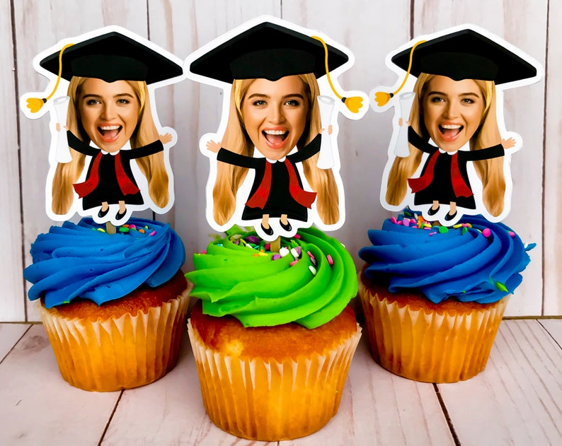 Toppers de cupcakes de fotos de graduación imprimibles, toppers de cupcakes de cara de fiesta de graduación, decoraciones de fiesta de graduación, favores de fiesta de graduados imagen 2