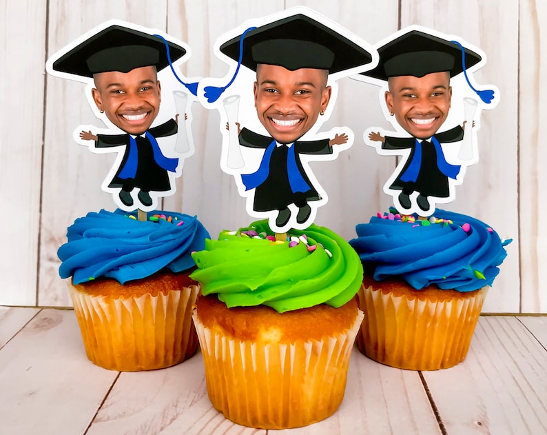 Toppers de cupcakes de fotos de graduación imprimibles, toppers de cupcakes de cara de fiesta de graduación, decoraciones de fiesta de graduación, favores de fiesta de graduados imagen 1