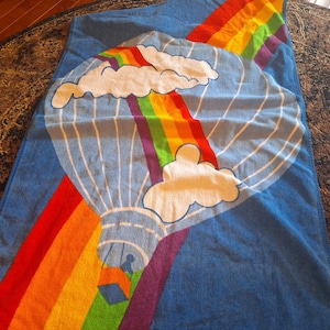 Rainbow 90s! Vintage Beach Towel 1990s 80s Beach Decor Hot Air Balloon Summer Pool Vacation 1980s Free Shipping!