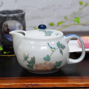 Kutani Ware Teapot: Hand-Painted Little Bird Japanese Kyusu (360ml) - Made in Japan
