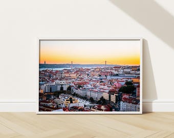 Impresión del paisaje urbano de Lisboa al atardecer / Arte mural con vista desde la azotea de Portugal / Fotografía panorámica europea colorida