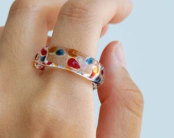 Anillo de cristal colorido hecho a mano con lunares: Arte en vidrio soplado, anillo llamativo y divertido, regalo único para ella, joyería retro colorida.