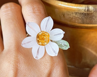 Handmade Glass Daffodil Ring – March Birth Flower Ring, Boho Lampwork Floral Statement Ring, Fairycore Nature-Inspired Gift for Her
