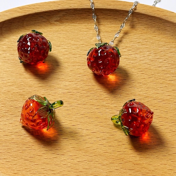 Handmade Glass Strawberry Pendant – Realistic Fruit Necklace, Red Berry Charm Jewelry, Cute Summer Gift for Her, Glass Art Jewelry