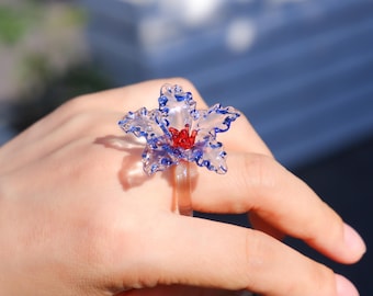 Handmade Blue Lily Glass Ring, Delicate Floral Ring, Artisan Lampwork Flower Ring, Botanical Jewelry, Nature Inspired Gift