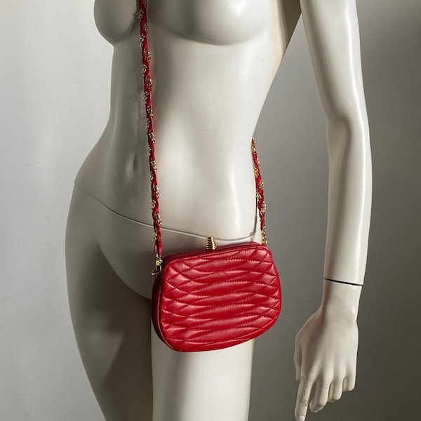 Giorgio Beverly Hills Vintage Red Quilted Leather Mini Crossbody ShoulderBag with Fab Long Twisted Gold Chain and Red Leather Strap