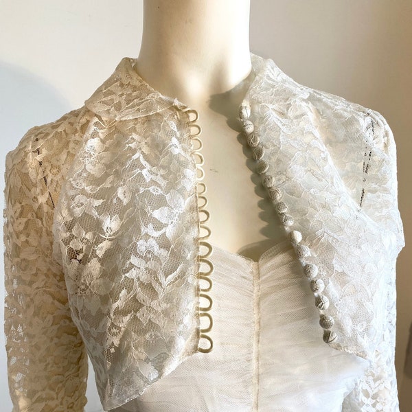 50s Early 60s Wedding Prom Cotillion Dress Fabulous Iconic White Lace and Tulle Strapless Bodice Full Circle Skirt and Lace and Crop Jacket