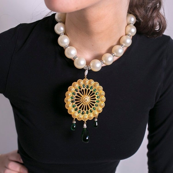 60's Unusual  Oversize Pearl and Rhinestone Choker with Sparkling Gold Disc  with Green Jewel Dangled Center Pendant