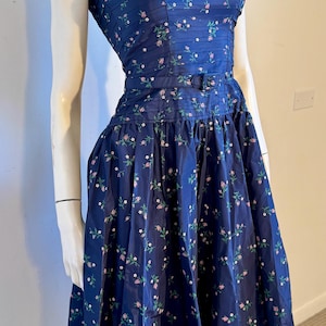 1950s Jonathan Logan Dress Navy with Pink Mini All Over Flower Print Sleeveless Pleated Bodice Fitted Waist Matching Belt Full Skirt Size S