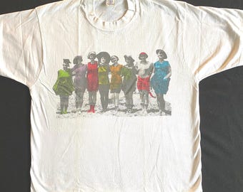 Y2K オーバーサイズ ホワイト コットン T シャツ 1920年代の水着美女のカラー写真プリント入り サイズ：L フリーサイズ