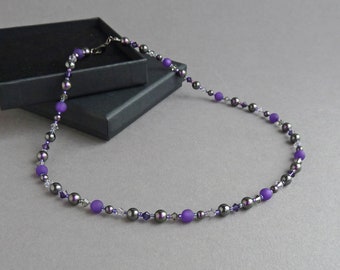 Collar de cuentas moradas - Collares de perlas y cristales de amatista - Collar de una sola hebra, morado oscuro, brocas y bobs - Regalos de joyería para mujeres