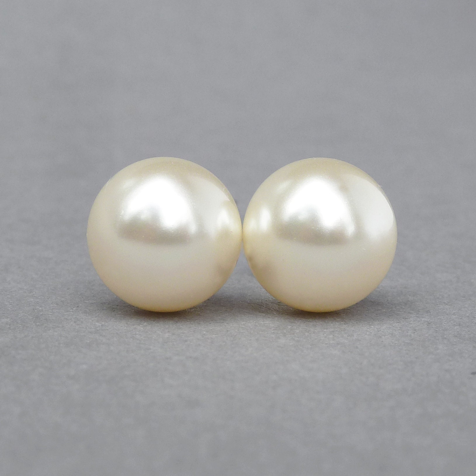 AA+ 10-11mm 11-12mm round pearls, white loose pearls, half drilled hole  pearl beads, lustrous genuine freshwater round fine pearls FLR1012-M