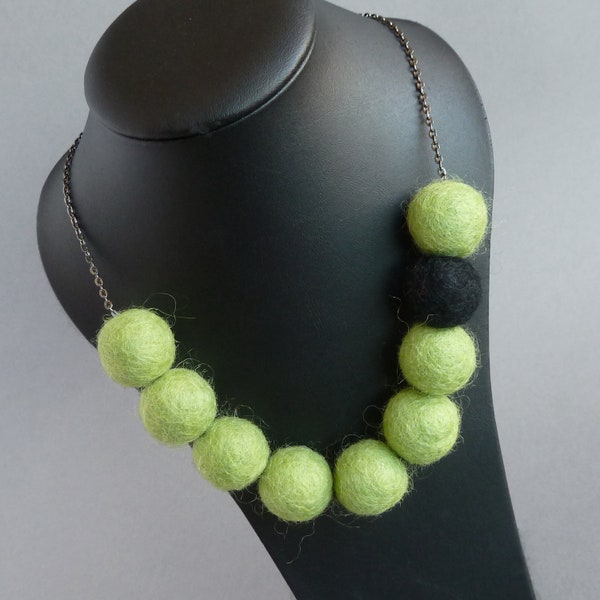 Gros collier vert citron - Colliers boules de feutre vert pomme - Bijoux tendance en perles de feutre - Bijoux colorés de tous les jours pour femme