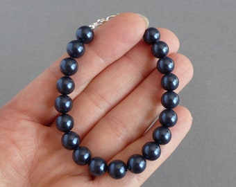 Navy Perlen Armband - Dunkelblaue Brautjungfern Geschenke - Swarovski Midnight Blue Perlen Armbänder - Schlichte Marine Mutter der Braut Schmuck