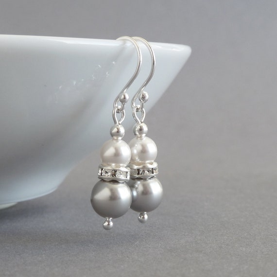 Orecchini Di Natale A Fiocco Con Perle E Strass - Eleganti Orecchini A Goccia Per Donna - Gioielli Festivi Brillanti, Idea Regalo Per Le Feste 2024.