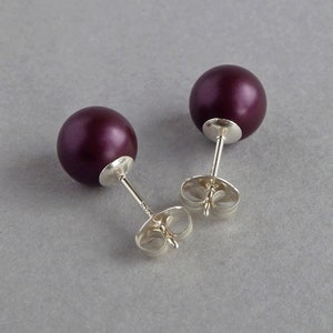 8 mm Pflaume Perlen Ohrstecker - Dunkellila Ohrstecker - Aubergine Runde Glasperlen Ohrstecker - Bunte Faux Perle Schmuck Geschenke für Frauen / Sie