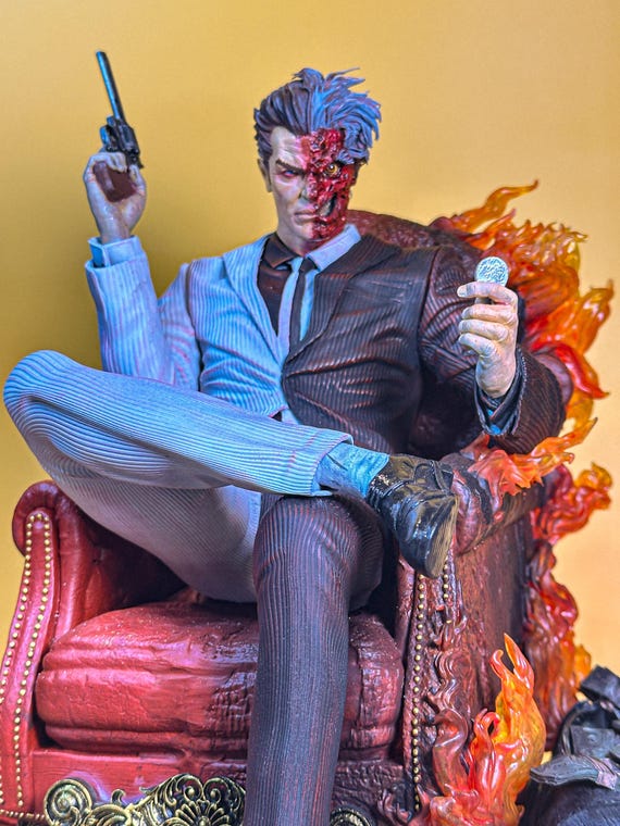 DC Comics Two-face 1:6 Scale Custom Statue Batman Villain (read