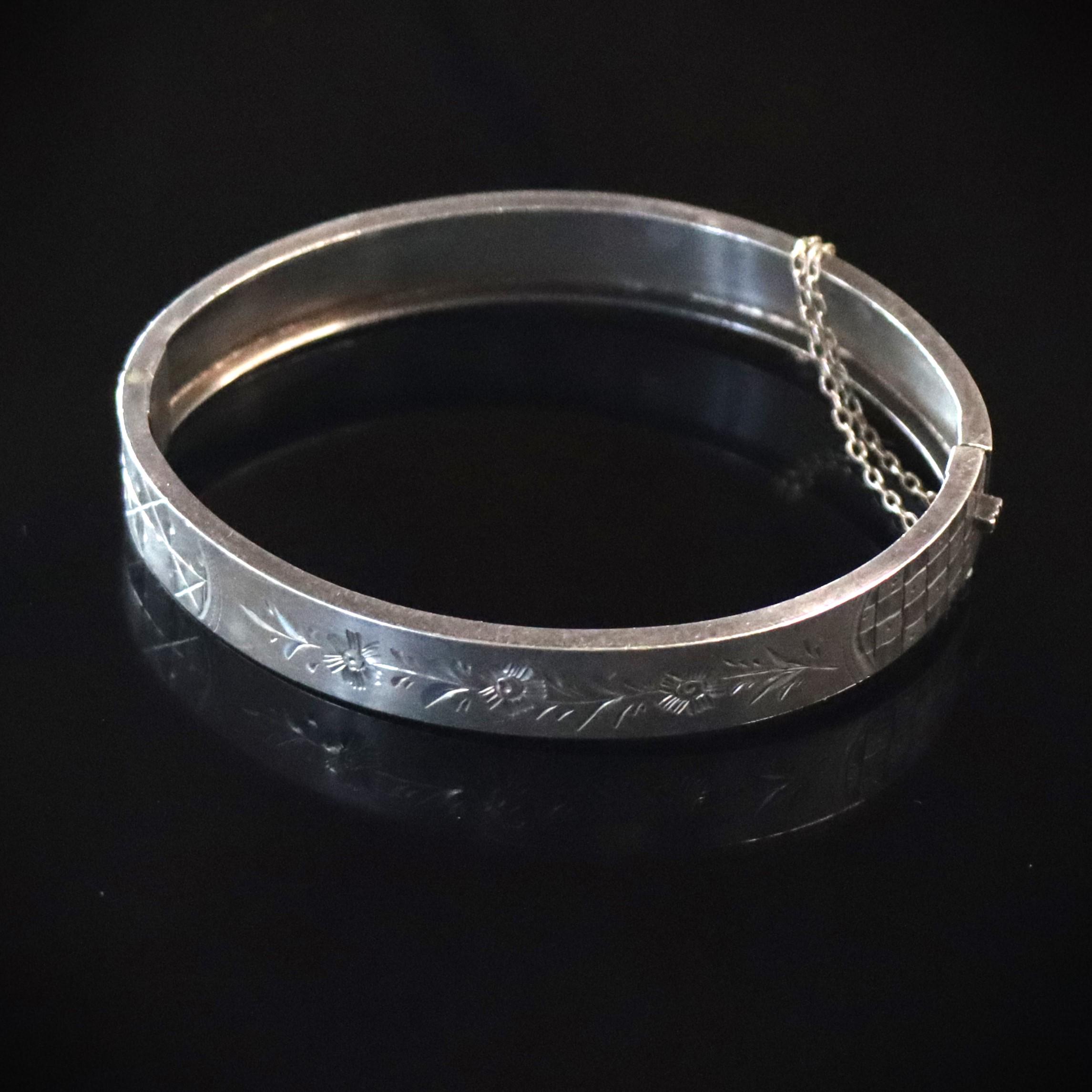 Victorian 19thc 800 Coin Silver Bright Cut Matte Hinged Stacking