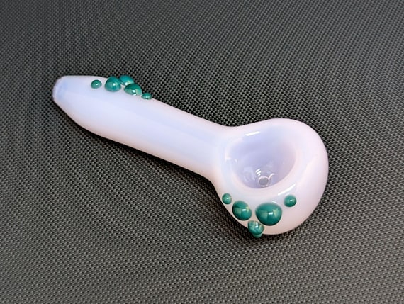 Pink Glass Pipe // Agua Azul Accents // Pocket Pipe