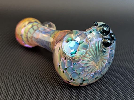 Color Changing Purple Glass Pipe Inside out Silver and Gold Fuming Pattern and Wrap and Rake