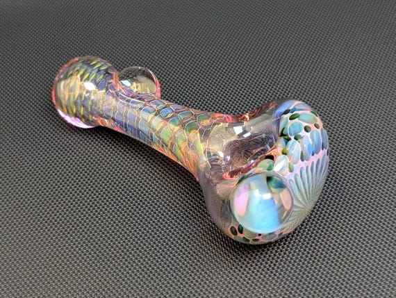 Color Changing Purple Glass Pipe Inside out Silver and Gold Fuming Pattern and Wrap and Rake