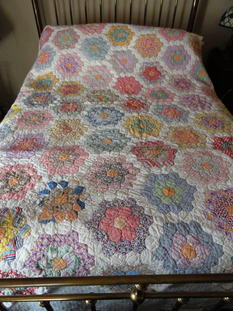 Grandmothers Flower Garden Quilt Vintage Flour Sack Fabrics | Etsy
