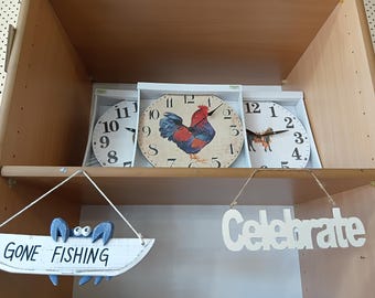 Rustic Rooster Wall Clock | Farmhouse Kitchen Decor | Vintage-Inspired Country Wall Clock | Barn Animal Gift