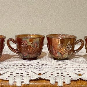 Juego de vasos de ponche de cristal de carnaval con medallón persa y corona de rosas Fenton