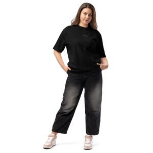 Oversized Streetwear T-Shirt – Unisex Heavyweight Cotton Tee, Drop Shoulder Urban Style, Breathable & Moisture-Wicking