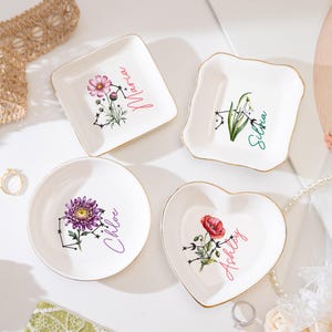 Birth Flower Trinket Dish,Personalised Birth Flower Ring Dish,Watercolor Flower Ring Dish,Wedding Bridesmaid Gift,Jewelry Dish Gift for Her