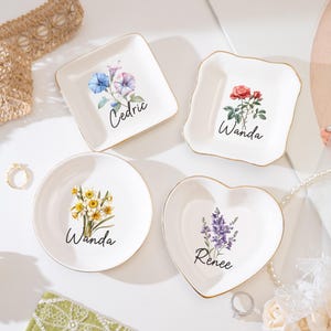 Personalized Birth Flower Ring Dish for Bridesmaid,Custom Jewelry Dish,Trinket Dish,Bridesmaid Gift,Wedding Engagement Gift,Best Friend Gift