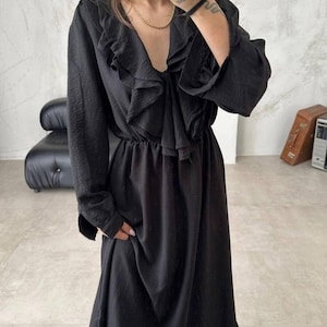 Black Ruffle Shoulder Maxi Dress – Elegant Long Dress for Women
