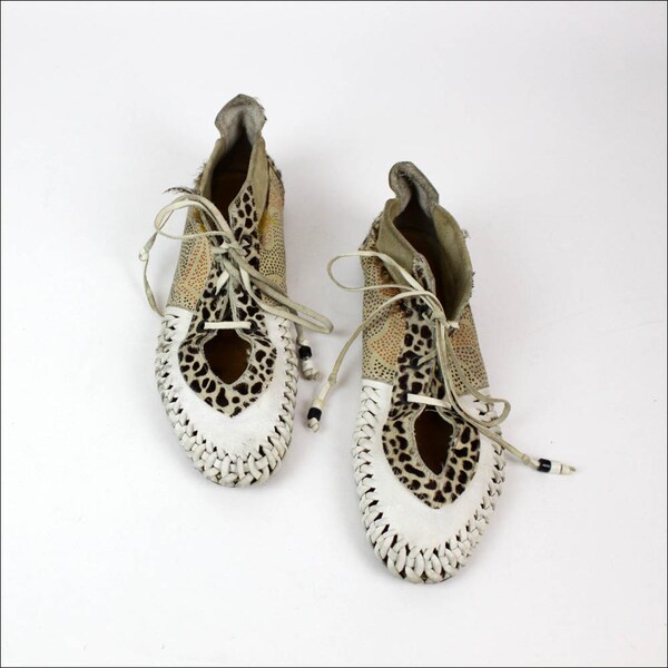 tribal leather moccasins 9.5 woven leopard lace up flats