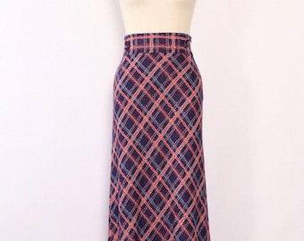 1970s maxi skirt m, long plaid skirt with belt loops, 70s maxi length red and blue skirt