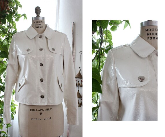 White Vinyl Flare Jacket S/M • White Vintage Jacke