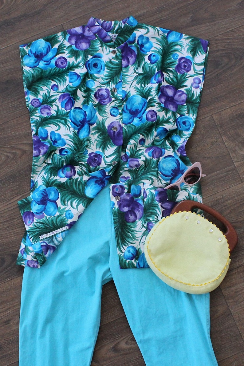 Hawaiian Moody Tunic S \u2022 70s Floral Top \u2022 Vintage Floral Shirt \u2022 Vintage Hawaiian Shirt \u2022 70s Hawaii Shirt \u2022 Vintage Cotton Top \u2022 T1421