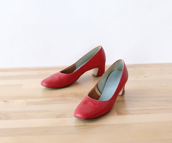 Brick Red Leather Heels 7 1/2 • 60s Pump • Vintage