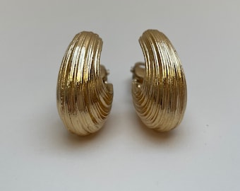 Butler Fifth Avenue Collection Gold XO’s Clip-on Earrings, 1980s Butler Earrings