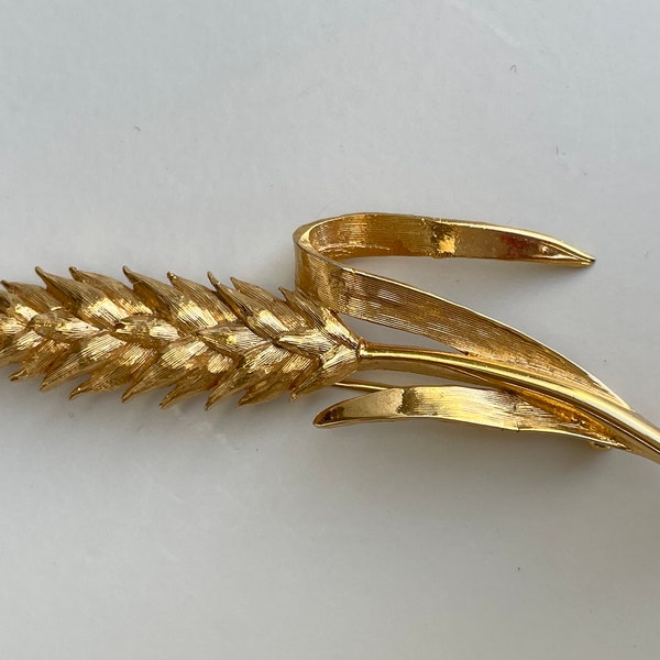 Gorgeous Marcel Boucher Wheat Brooch, early 1970s Gold Tone, Numbered 1166 Unsigned