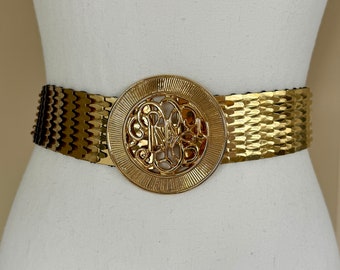 Vintage 70s or 80s Gold Tone Fish Scale, Mermaid Scale Stretch Belt with Large Round Buckle