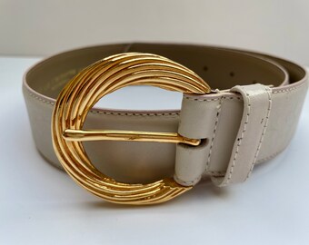 1990 Liz Claiborne Fullgrain Semi Aniline Leather Cream White Belt with Round Gold Buckle, Size Small, Vintage 1990s Belt